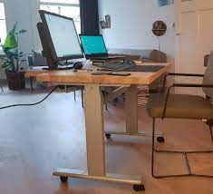 bureau hoog laag