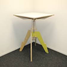 tafel in hoogte verstelbaar